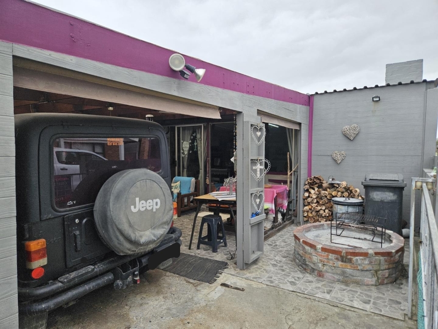 2 Bedroom Property for Sale in Pearly Beach Western Cape